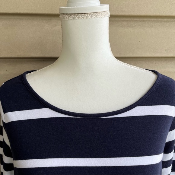 •Crown & Ivy• Striped Keyhole Back Dress - Size Medium - Picture 3 of 8